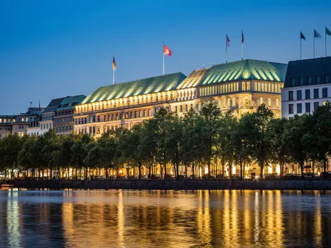 Fairmont Hotel Vier Jahreszeiten