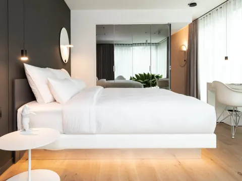 KPM Hotel & Residences